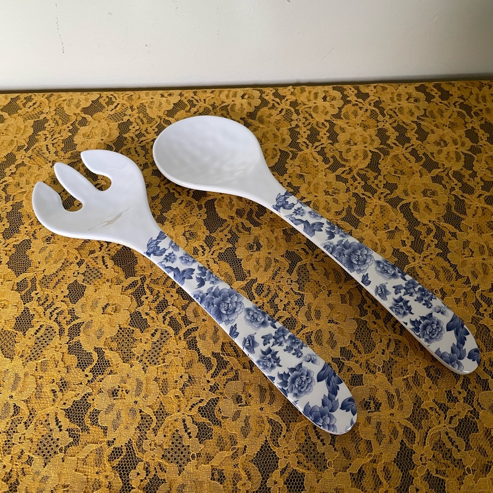 Floral Blue and White Salad Server Set
